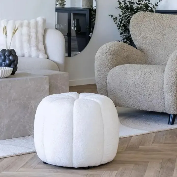 CREATING COSY READING NOOKS: FURNITURE ESSENTIALS FOR BOOK LOVERS