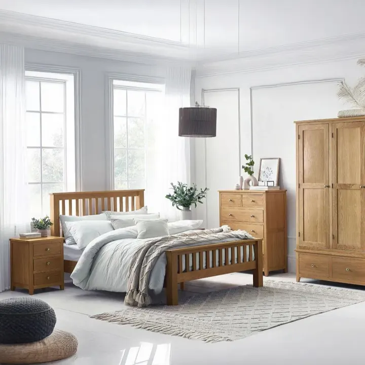 What are the Different types of Finishes Available in Oak Furniture?
