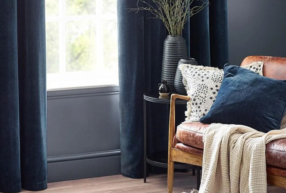 10 Blue Sofa Living Room Ideas To Style This Statement Shade - 10