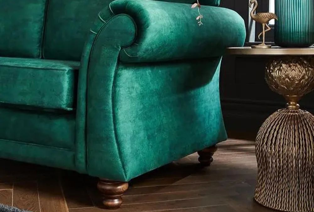 10 Green Living Room Ideas for a Relaxing Home - 04