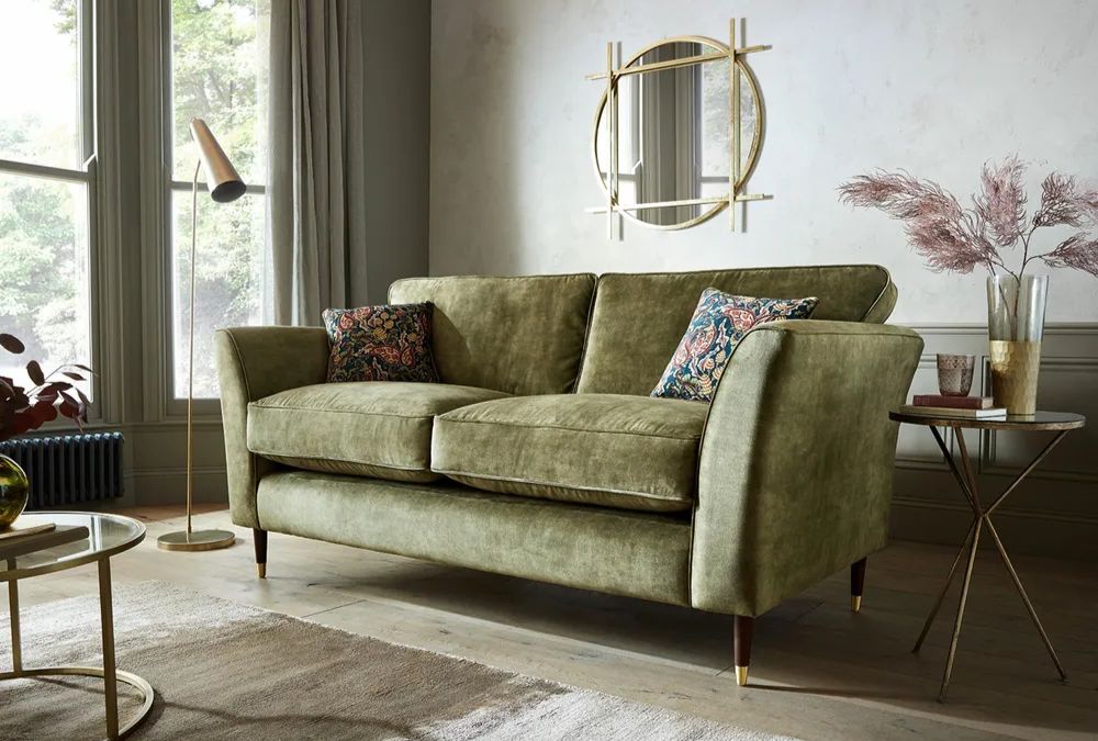 10 Green Living Room Ideas for a Relaxing Home - 05