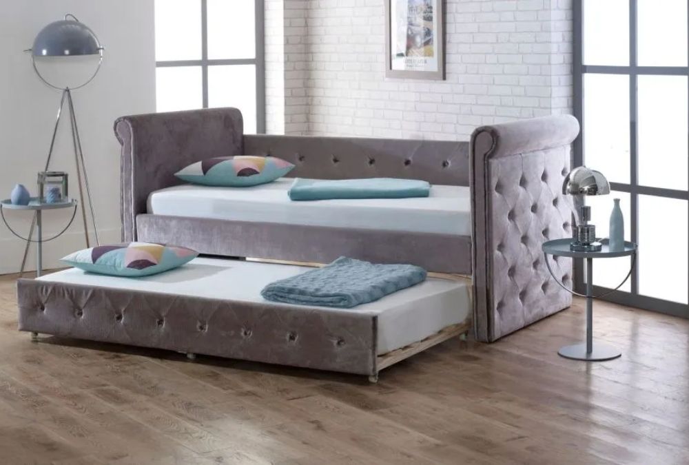 5 Furniture Ideas to Change Up Your Spare Room - 03