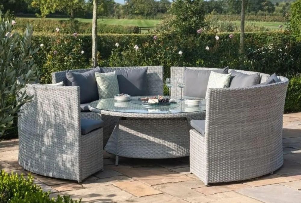 Outdoor Furniture: Furnishing Your Patio or Balcony - 1