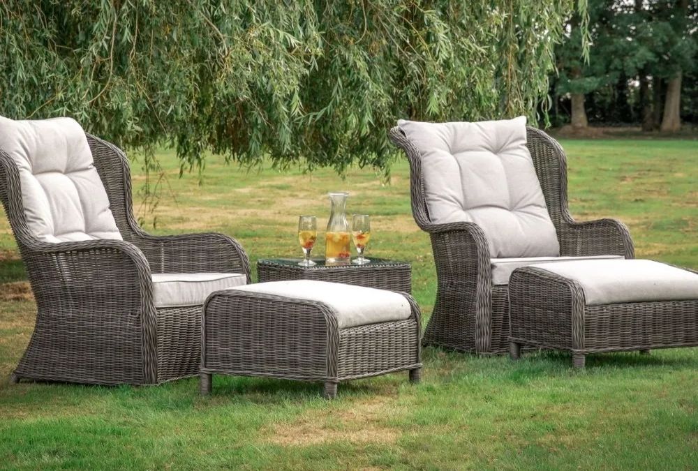 Outdoor Furniture: Furnishing Your Patio or Balcony - 1