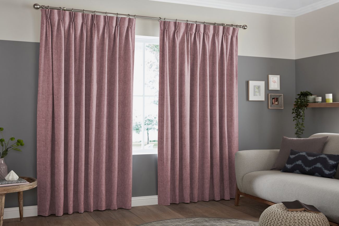 CREATE A GORGEOUS MODERN LOOK WITH BLINDS AND CURTAINS