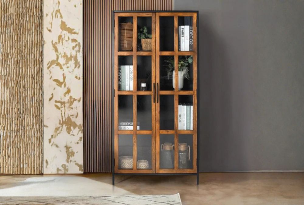 How to Choose the Right Display Cabinet for Your Kitchen or Dining Room