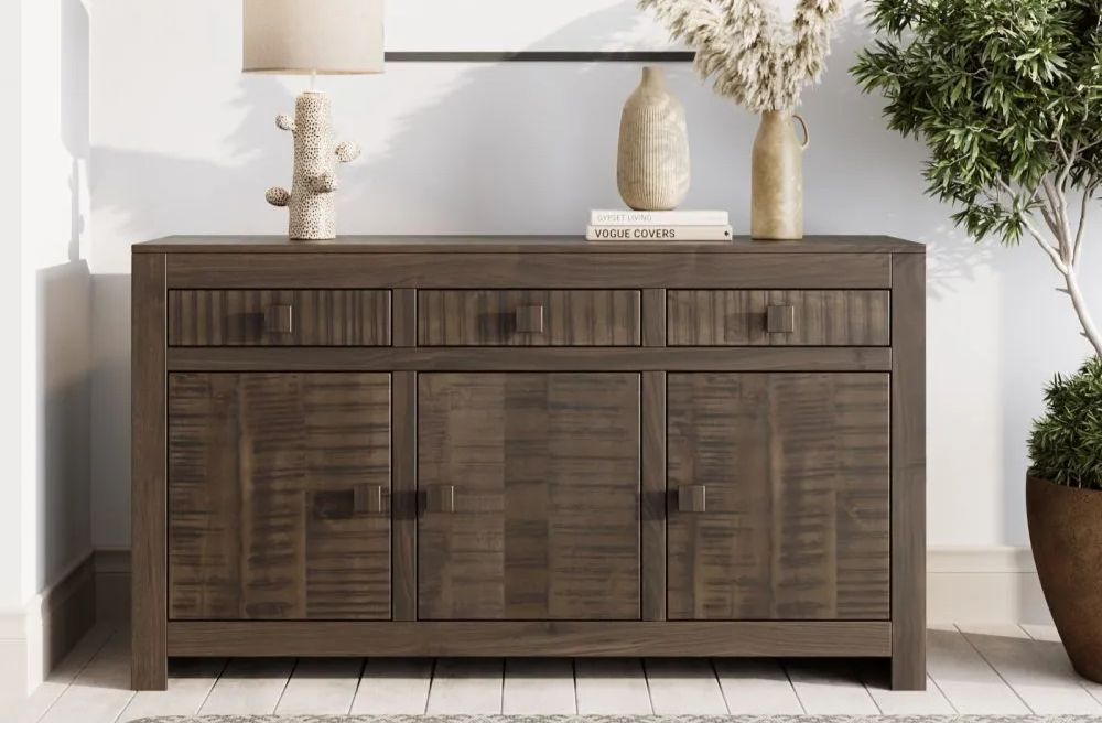 How to Use Sideboards as a TV Unit - 04