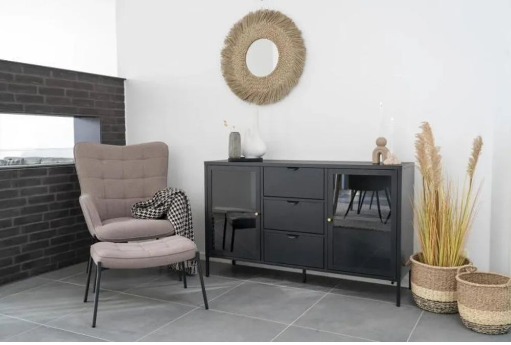 How to Use Sideboards as a TV Unit - 05