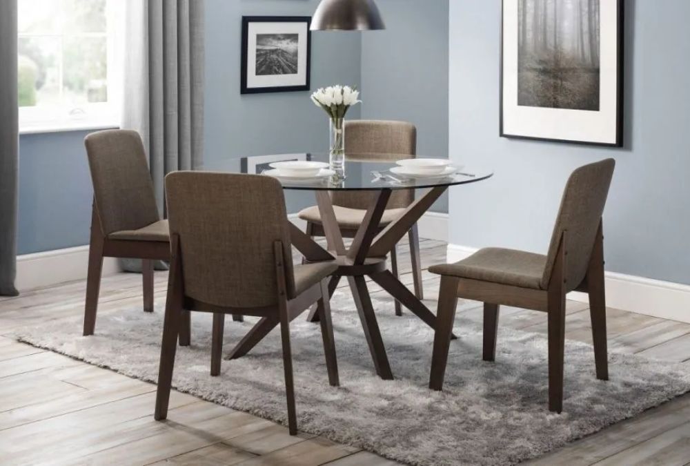 Pros and Cons of a Glass Dining Table - 02